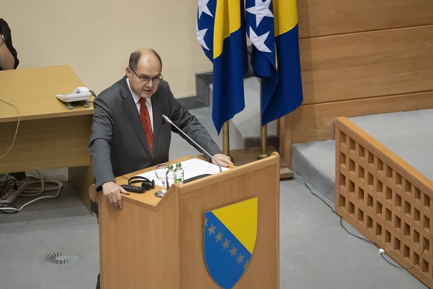 HR Schmidt addresses members of BiH Parliament