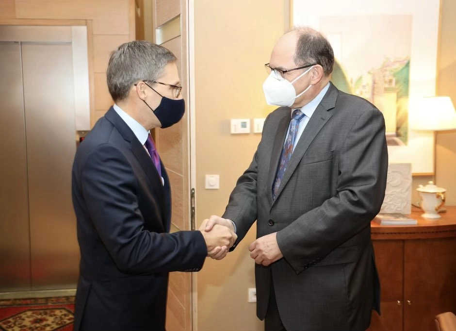 HR Schmidt meets Counselor of the US State Department Chollet