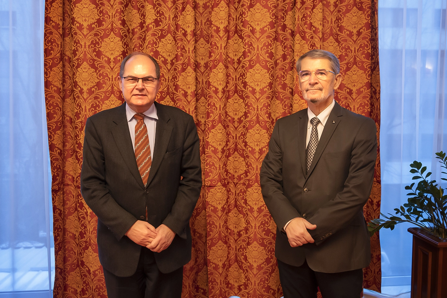 High Representative Schmidt meets Tuzla Mayor Jasmin Imamovic