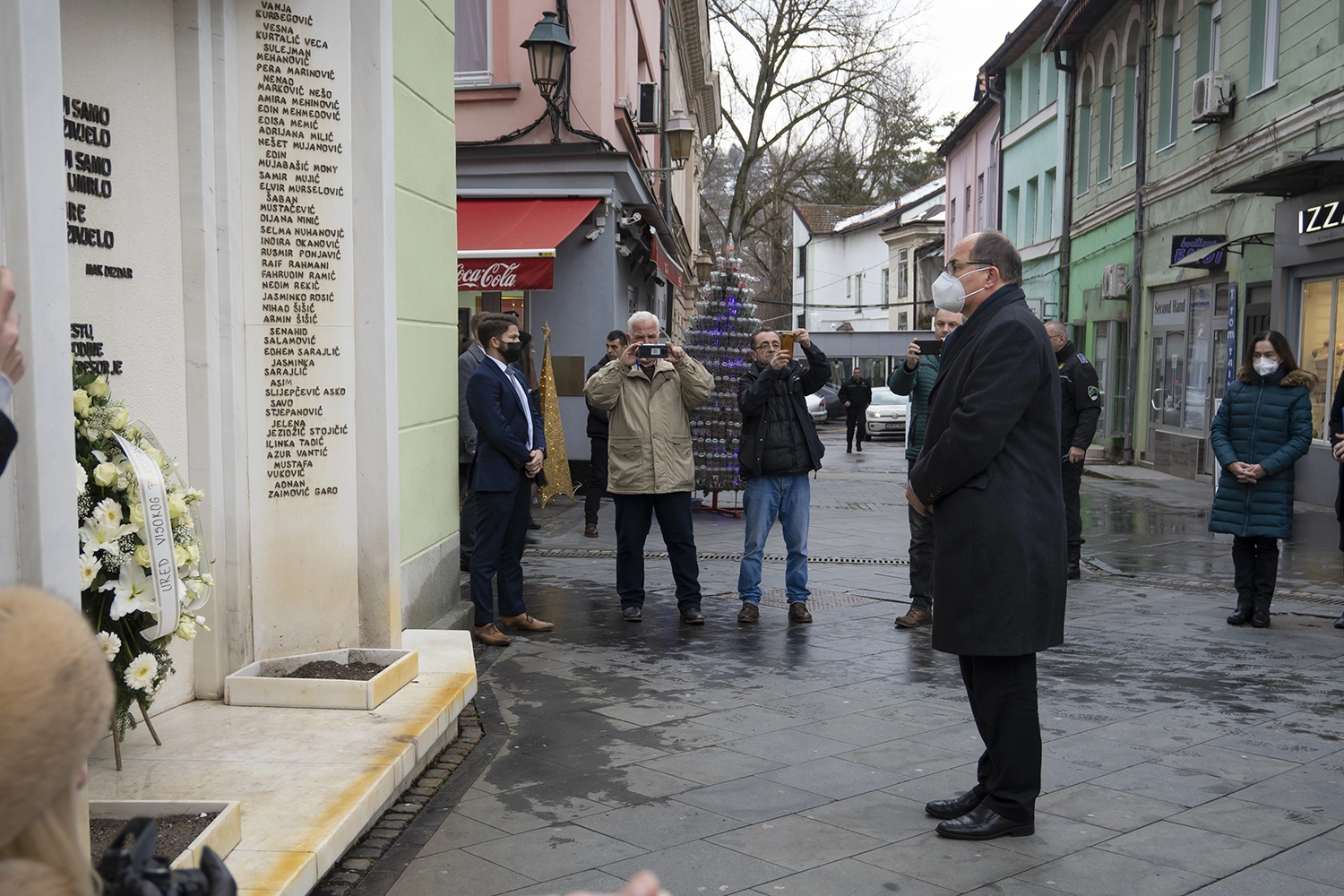 High Representative Schmidt paid respect to 71 young men and women of Tuzla