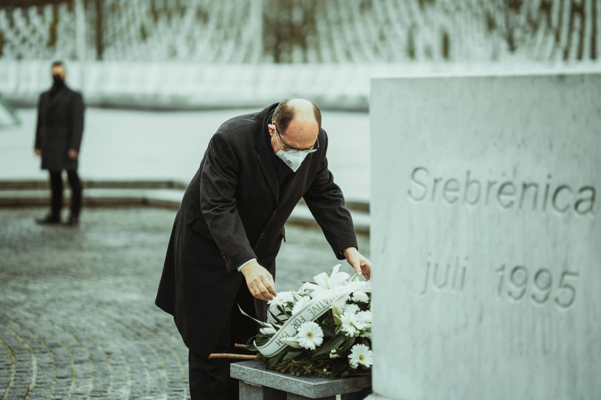 High Representative visits Srebrenica Memorial Center