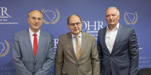 HR Schmidt meets members of BiH HoR ad-hoc commission on judiciary