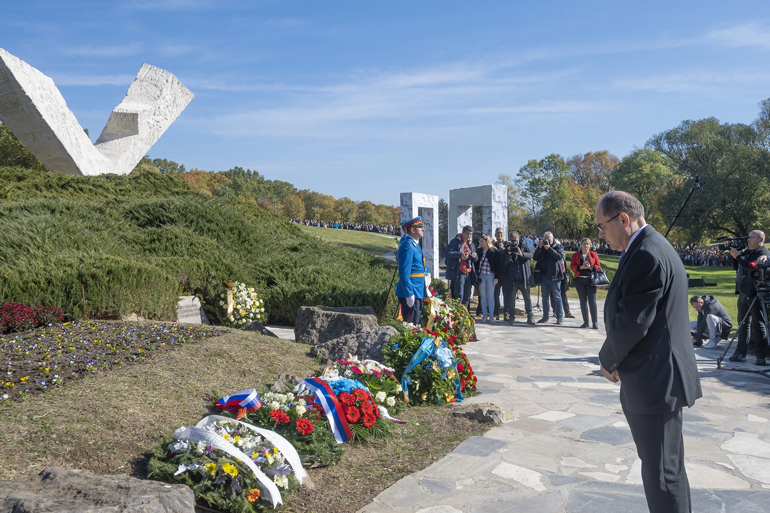 High Representative Schmidt attends “Great School Class” in Kragujevac