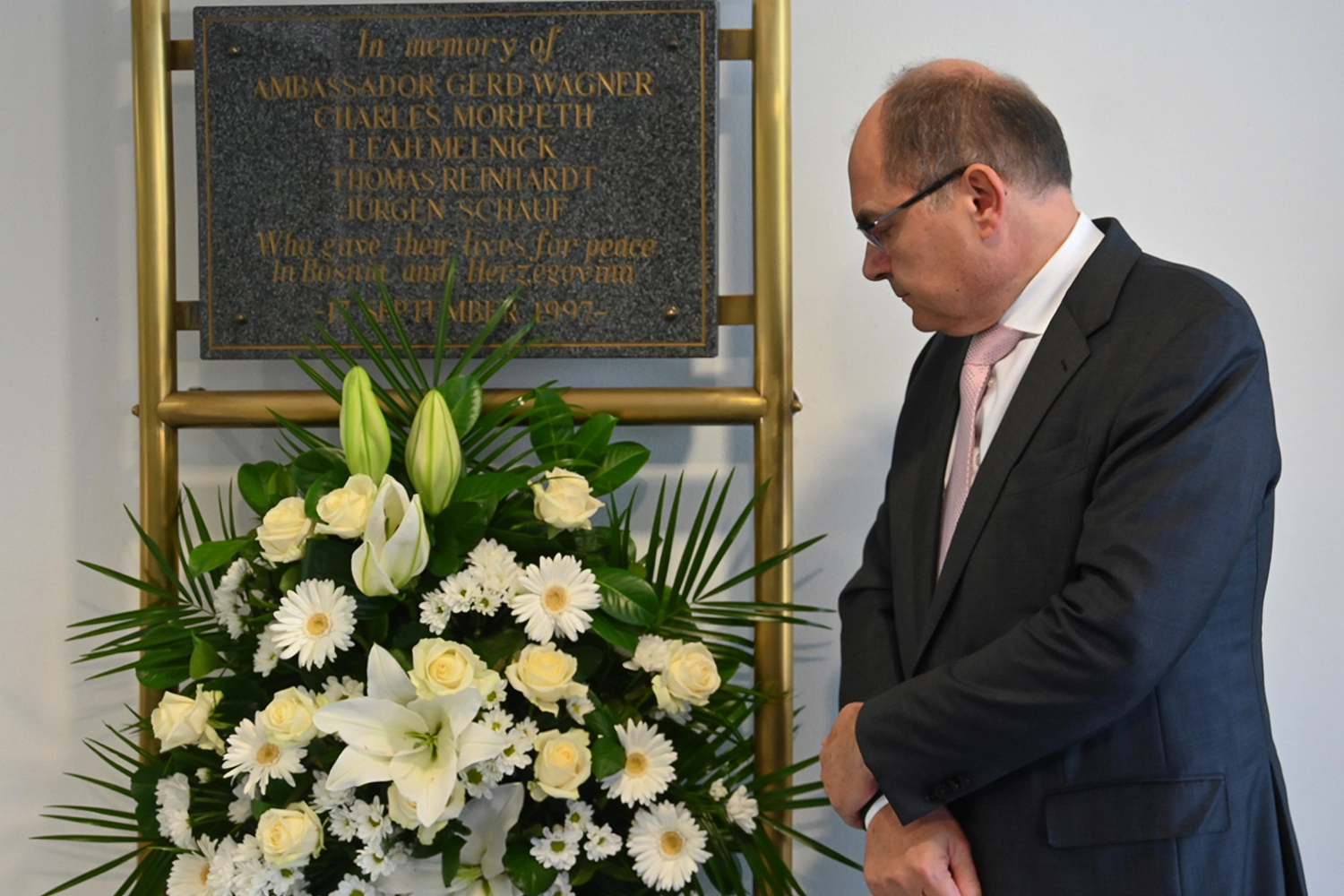 High Representative Christian Schmidt marks 26th anniversary of Prokoško Lake helicopter crash