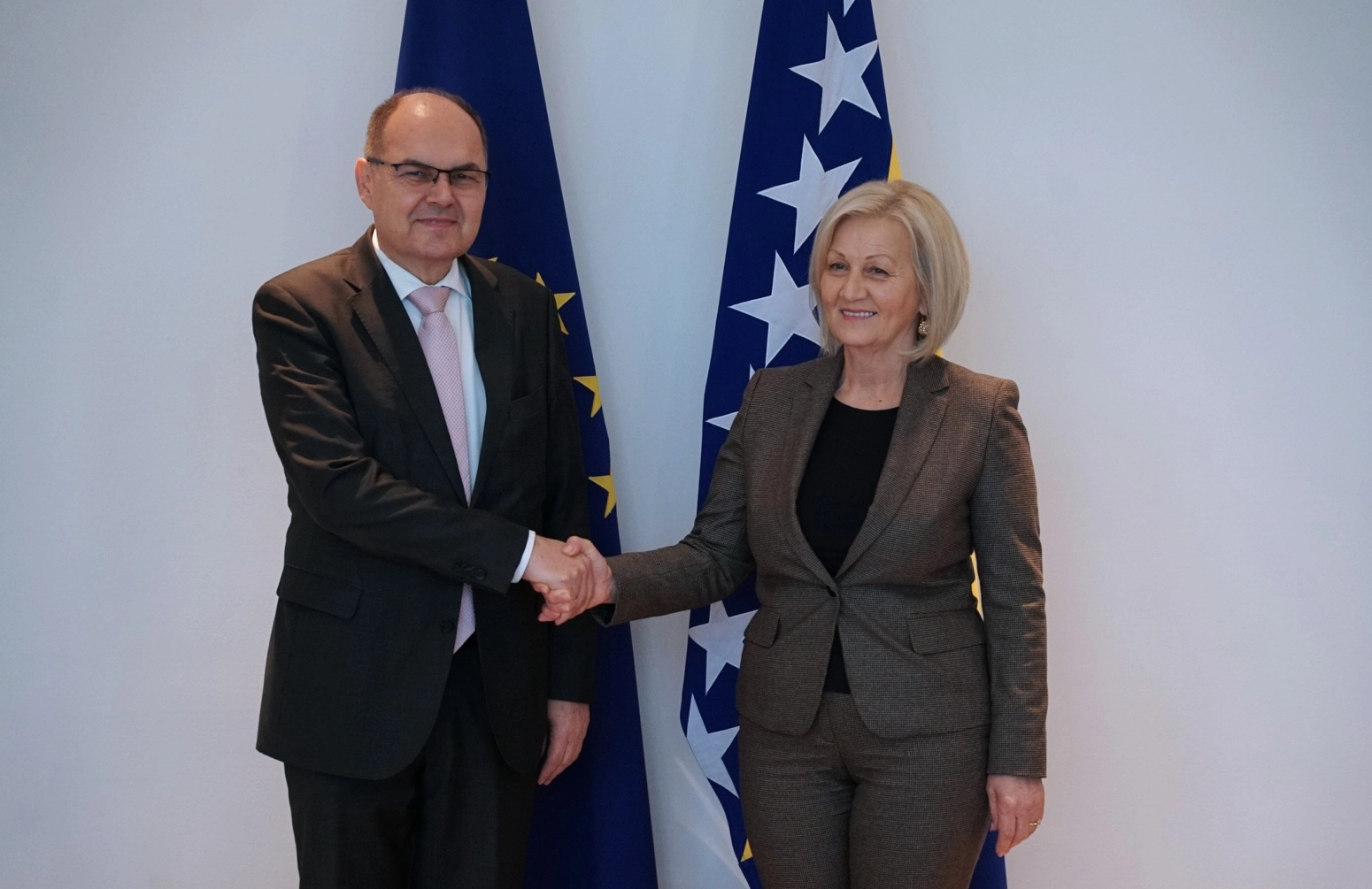 HR Schmidt meets CoM Chairwoman Krišto, emphasizes urgency for reforms and EU integration