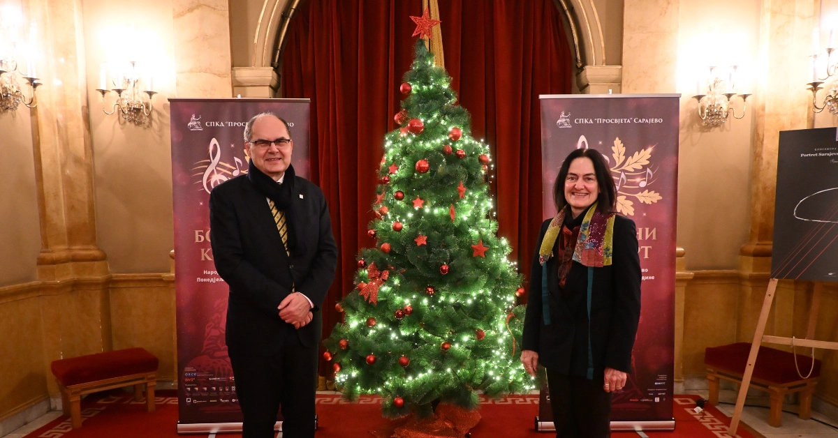 High Representative attends “Prosvjeta” concert marking Orthodox Christmas