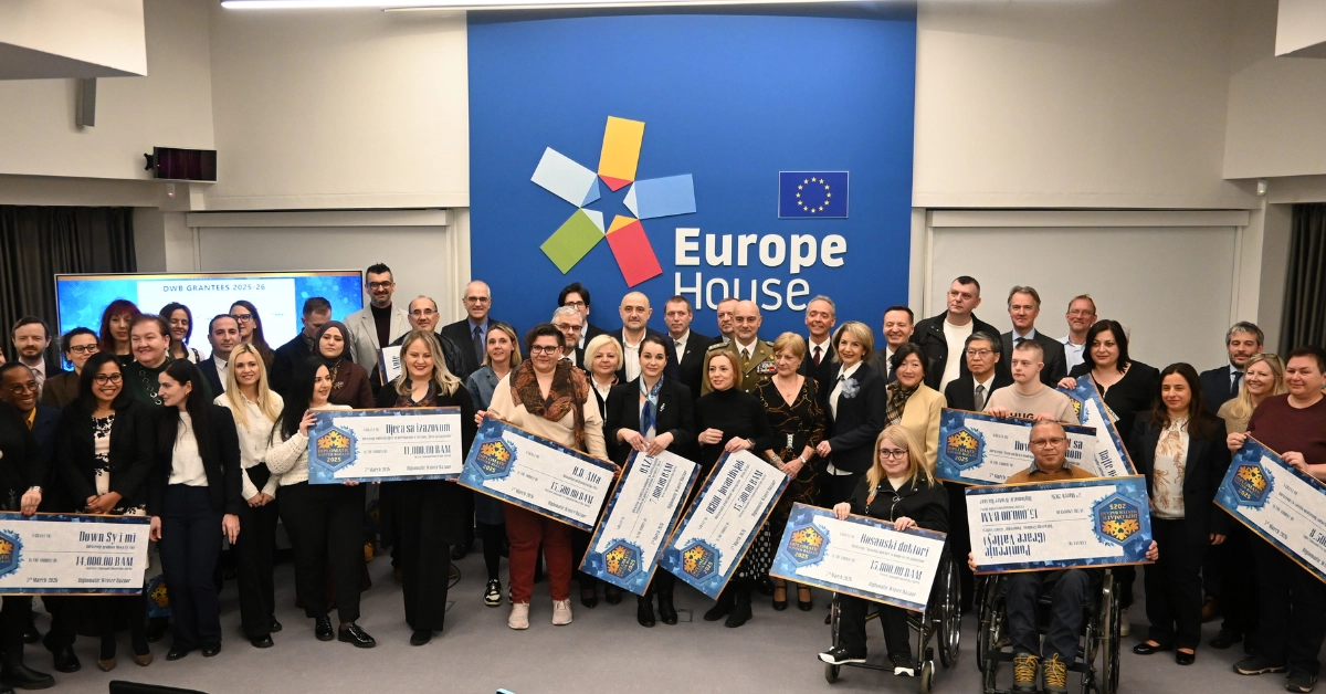 PDHR and Brčko District Supervisor Louis Crishock attended this year’s Diplomatic Winter Bazaar Handover Ceremony