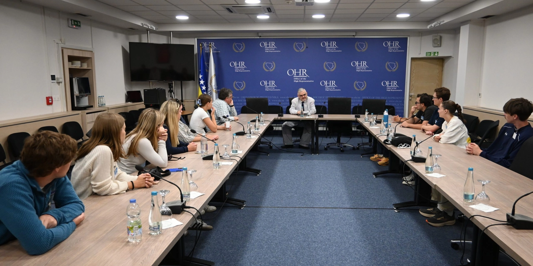 Principal Deputy High Representative meets with students from United States
