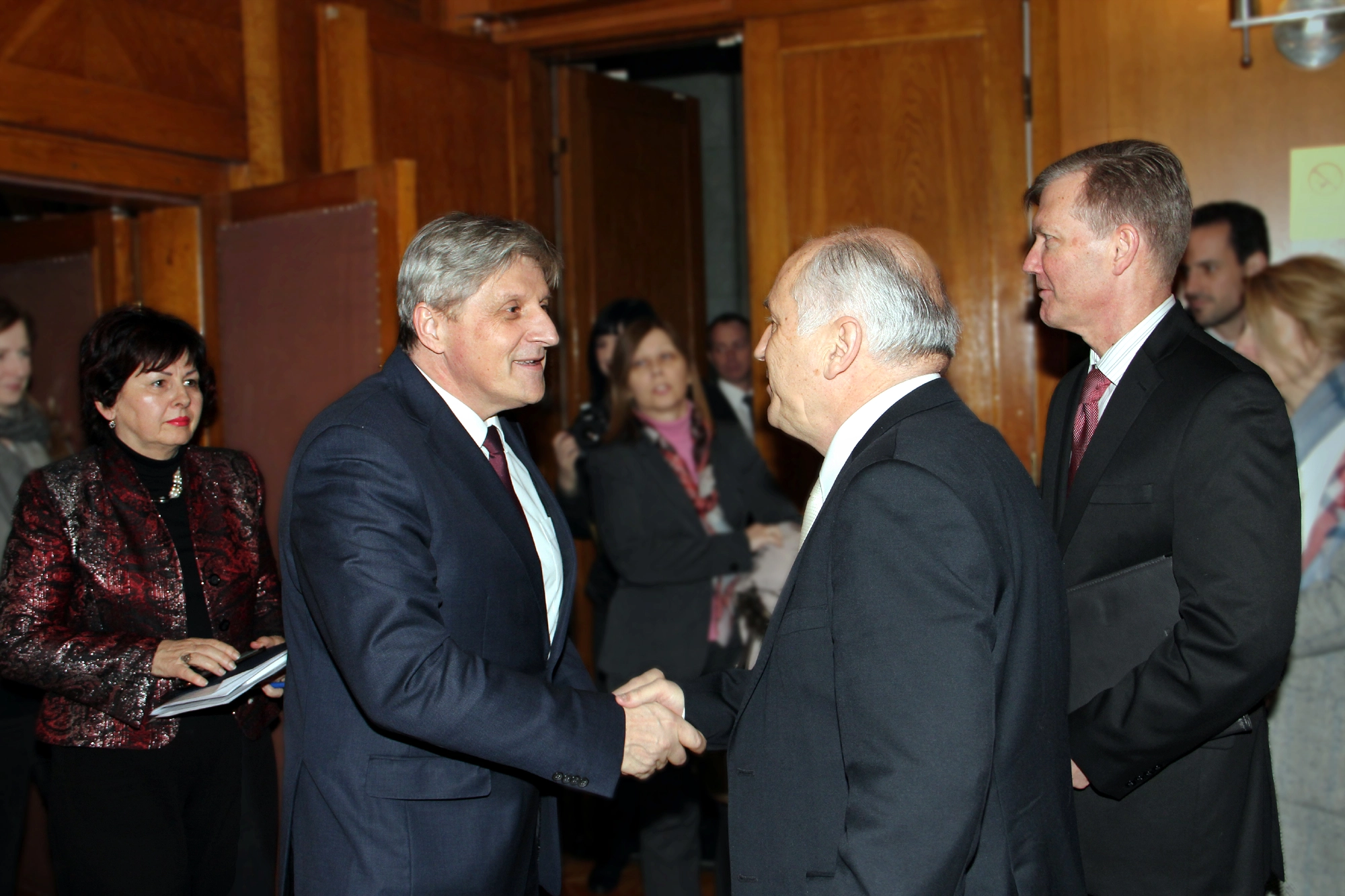 Central Bank of BiH should not be subject to public debate