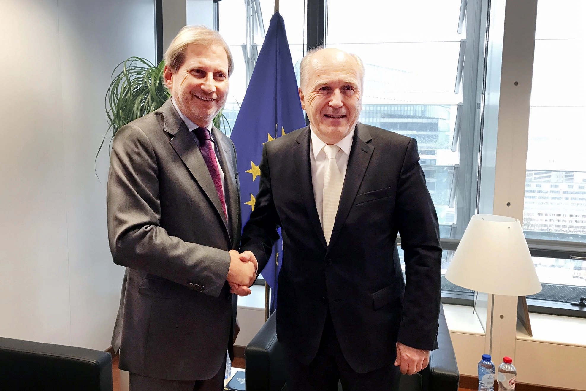 High Representative meets European Commissioner Hahn