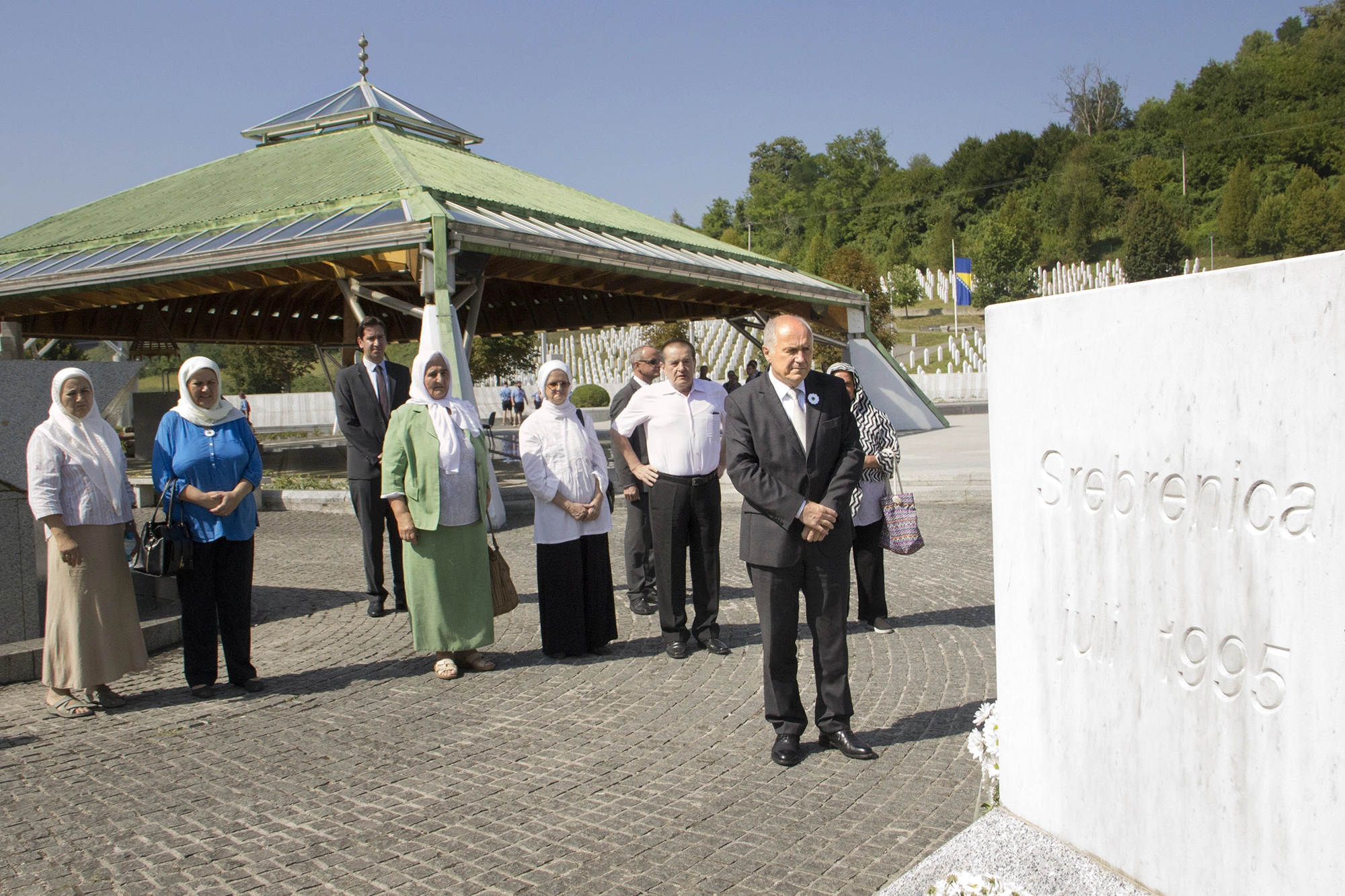 High Representative visits Srebrenica-Potočari Memorial Centre