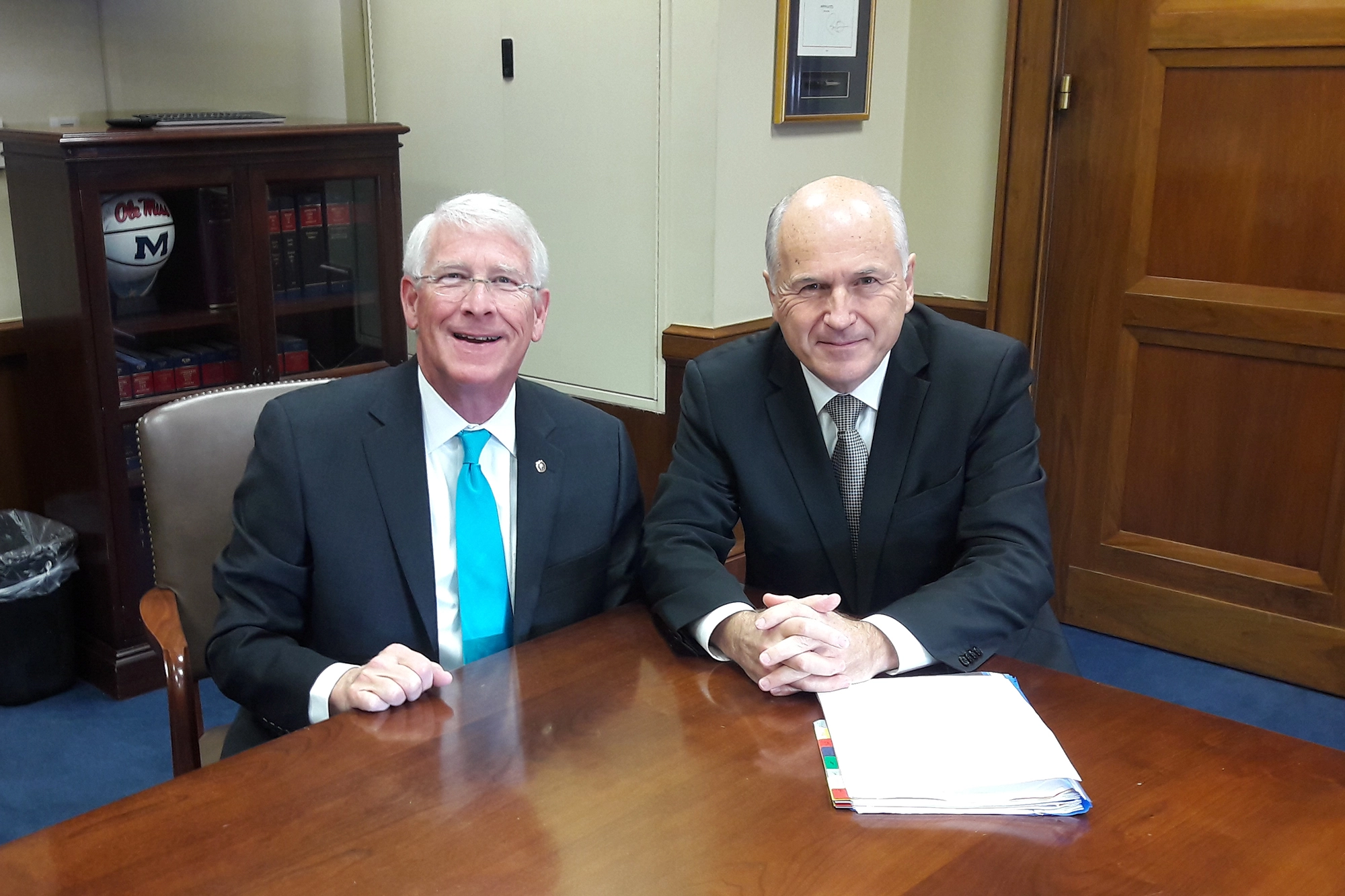 HR Inzko meets US Senator Roger Wicker