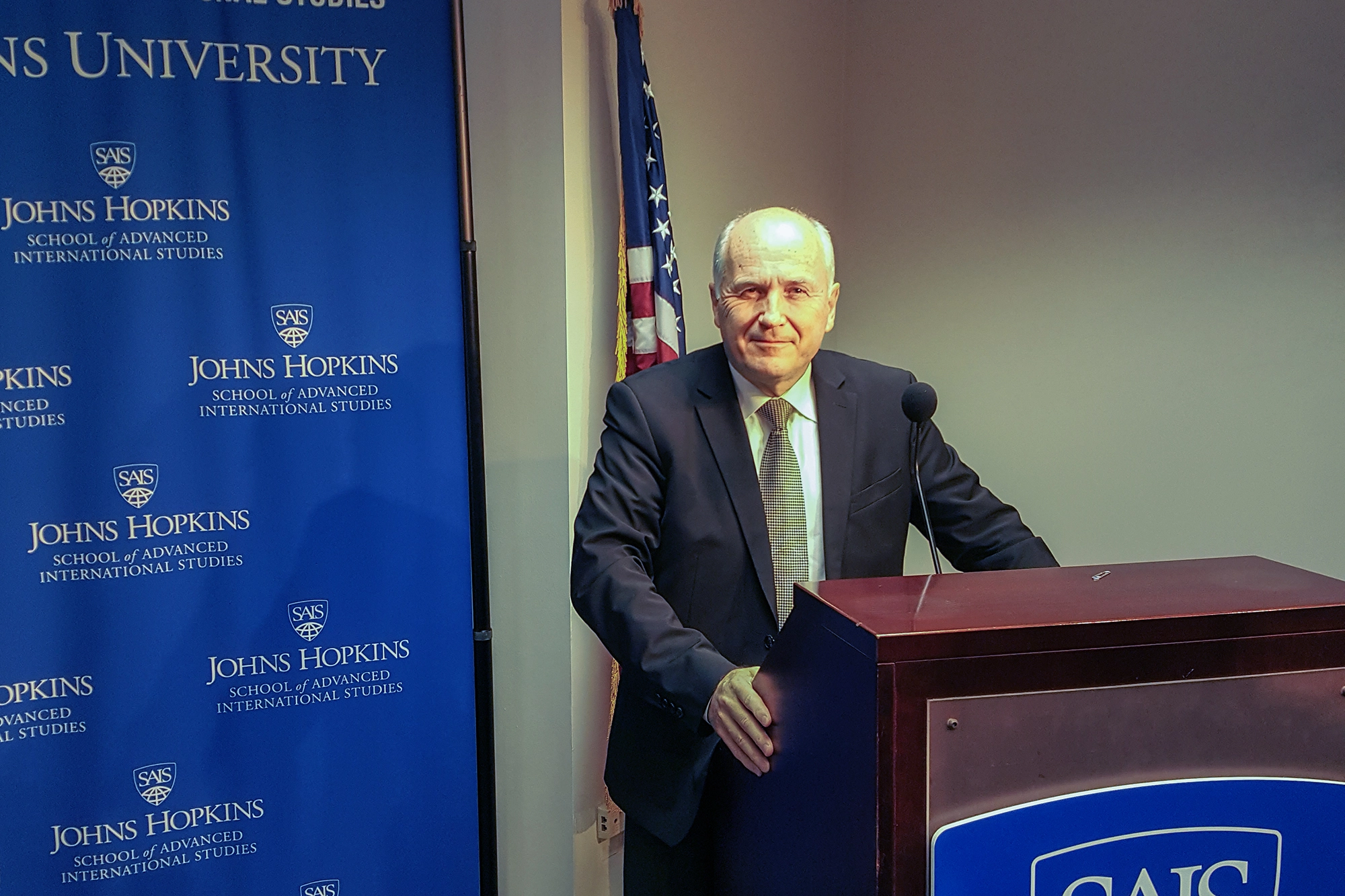 Inzko: Step back from polarized positions and move towards compromise